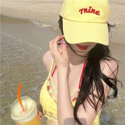 他在窥视你